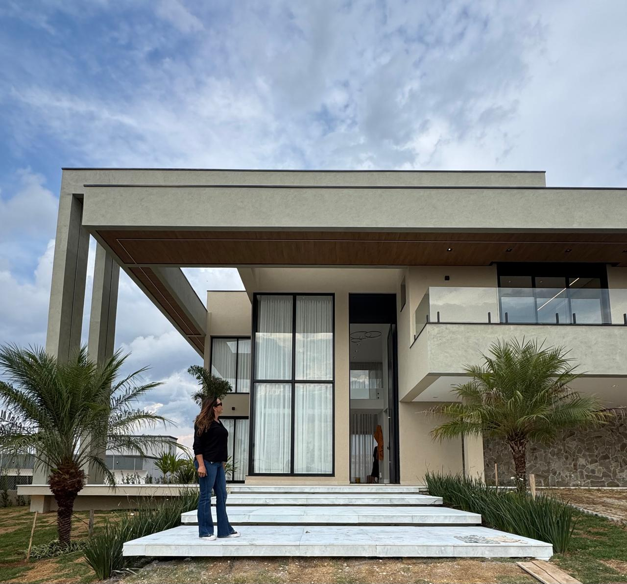 Altissimo Padrao a Beira da Represa Jaguari